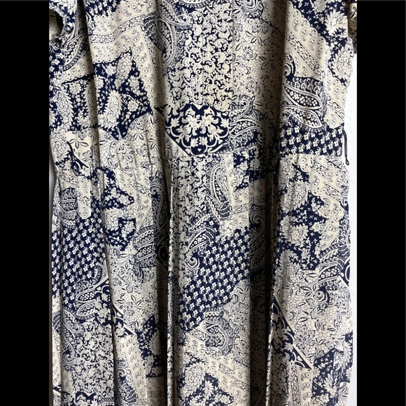 VINTAGE FLORENTINE CANADA NAVY AND IVORY FLORAL PLEATED DRESS SIZE 12 PREOWNED - Picture 2 of 7